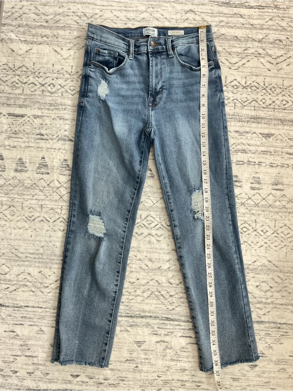 Kensie Vintage Luxe Collection Slim High-Rise Distressed Cropped Jeans